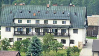 Obraz zawieraj�cy budynek, zewn�trzne

Opis wygenerowany automatycznie