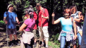 Obraz zawieraj�cy drzewo, osoba, zewn�trzne, grupa

Opis wygenerowany automatycznie